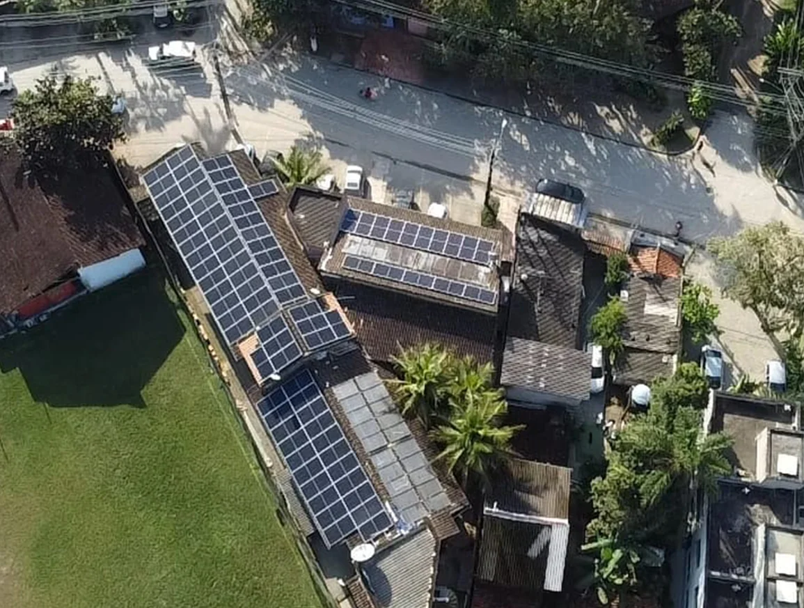 Instalação da Rabelo Energy: Pousada Brigitte